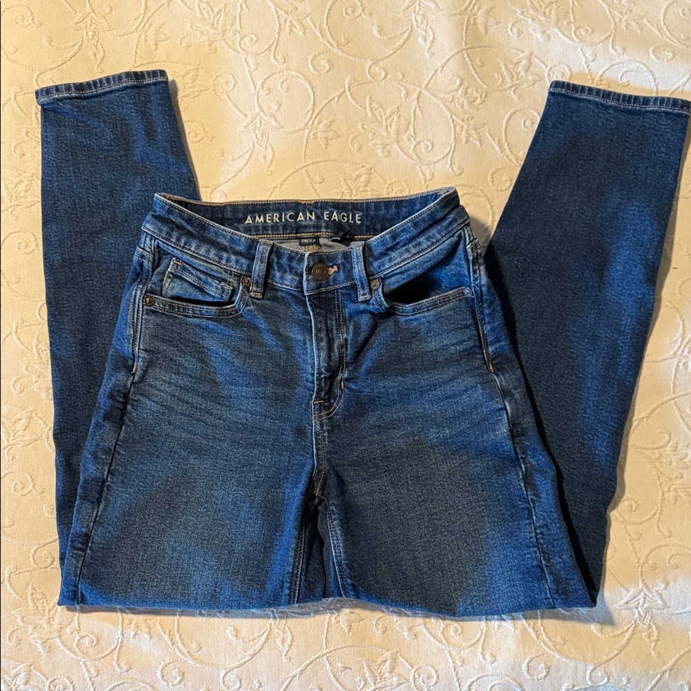 American Eagle Outfitters Women's Classic Blue Mom Jeans Size 0 Regular